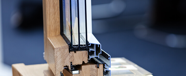 How thick should window glass be?